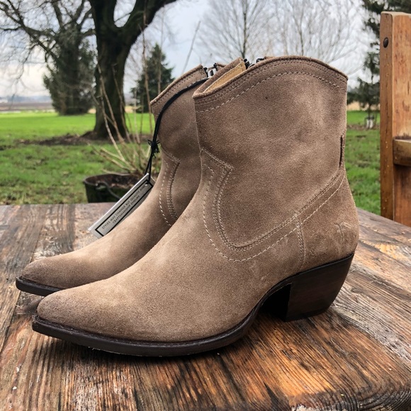 Frye Shoes - Frye Ash Sacha Short Boots Bootie 9 NEW